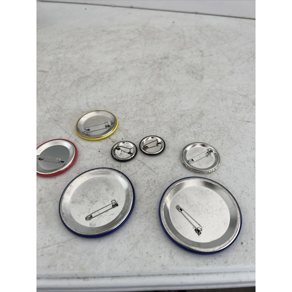 VTG The Beatles Pins Lot Of 7 Pins 1960’s I Needed Help Band Pins - Picture 11 of 12